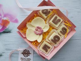 Весенние подарки для любимых и близких