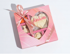 Шоколадный набор c "Люблю" с сердцем