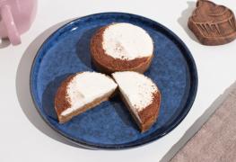 Тарталетки с яблоком и карамелью