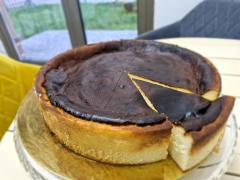 Баскский обожжённый чизкейк