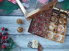 Набор 4 корпусных конфеты 2 трюфеля и молочный шоколад