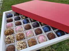 Премиальный подарочный набор 42 шоколадные конфеты трюфели ассорти