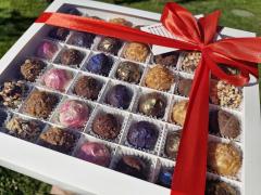 Премиальный подарочный набор 42 сырные конфеты трюфели ассорти