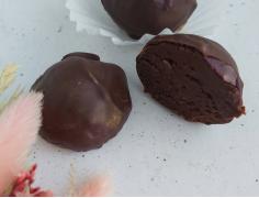 Набор 9 конфет трюфели на темном шоколаде с цедрой апельсина